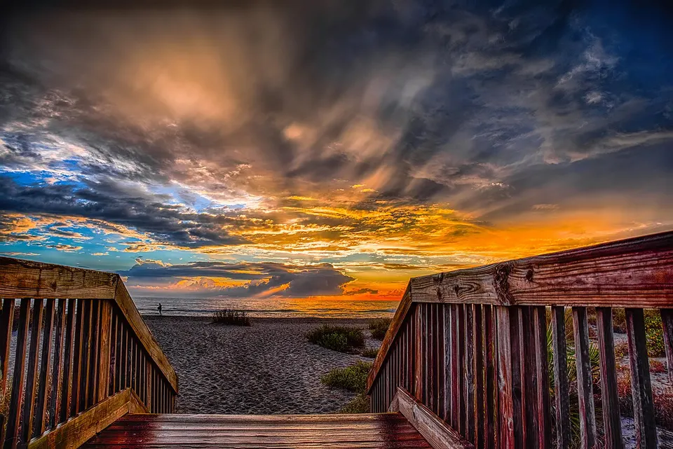 Florida: Sunset on coast of Florida